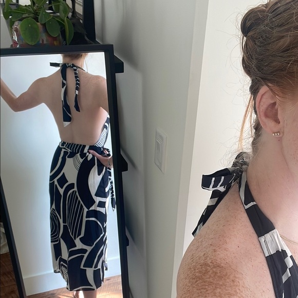 Zara Backless White and Blue Dress - Picture 3 of 6